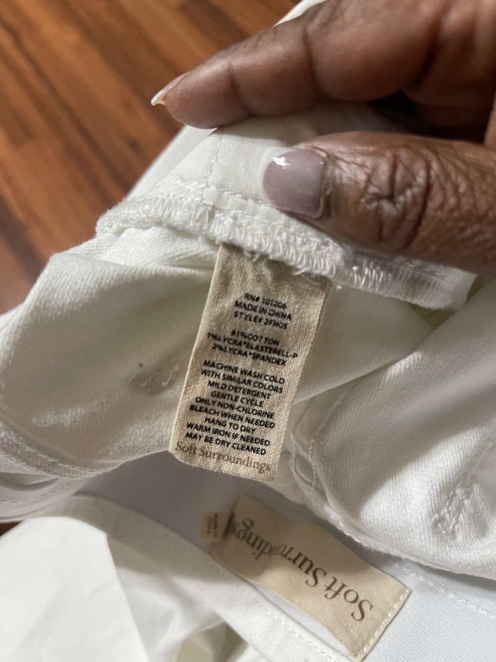 Soft surroundings White Straight Leg pull off n Pants with pockets size M - Picture 7 of 7